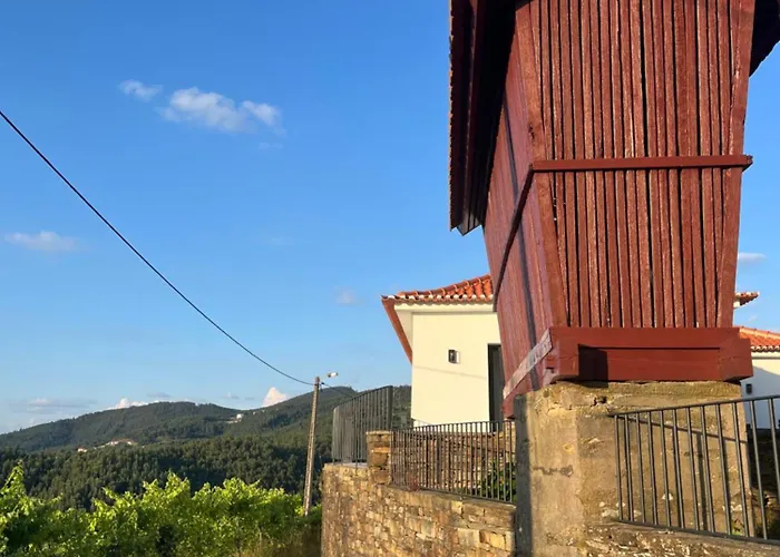 Douro House 222 3* Castelo de Paiva