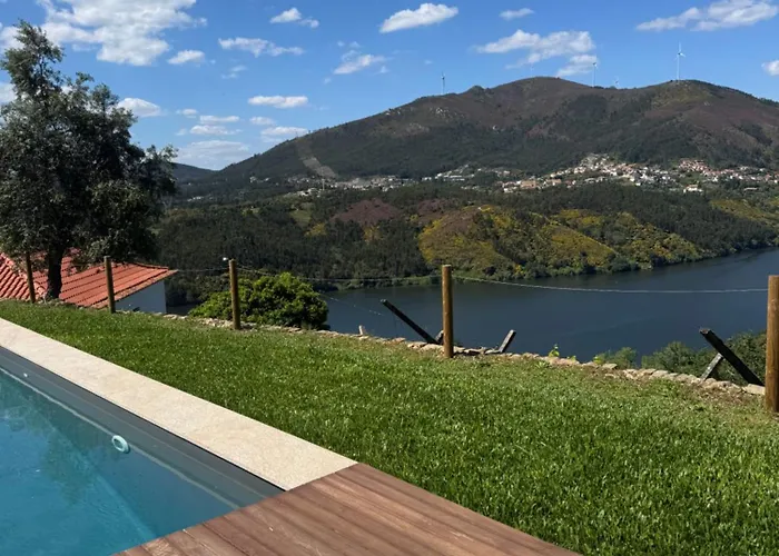 Douro House 222 Penzion Castelo de Paiva